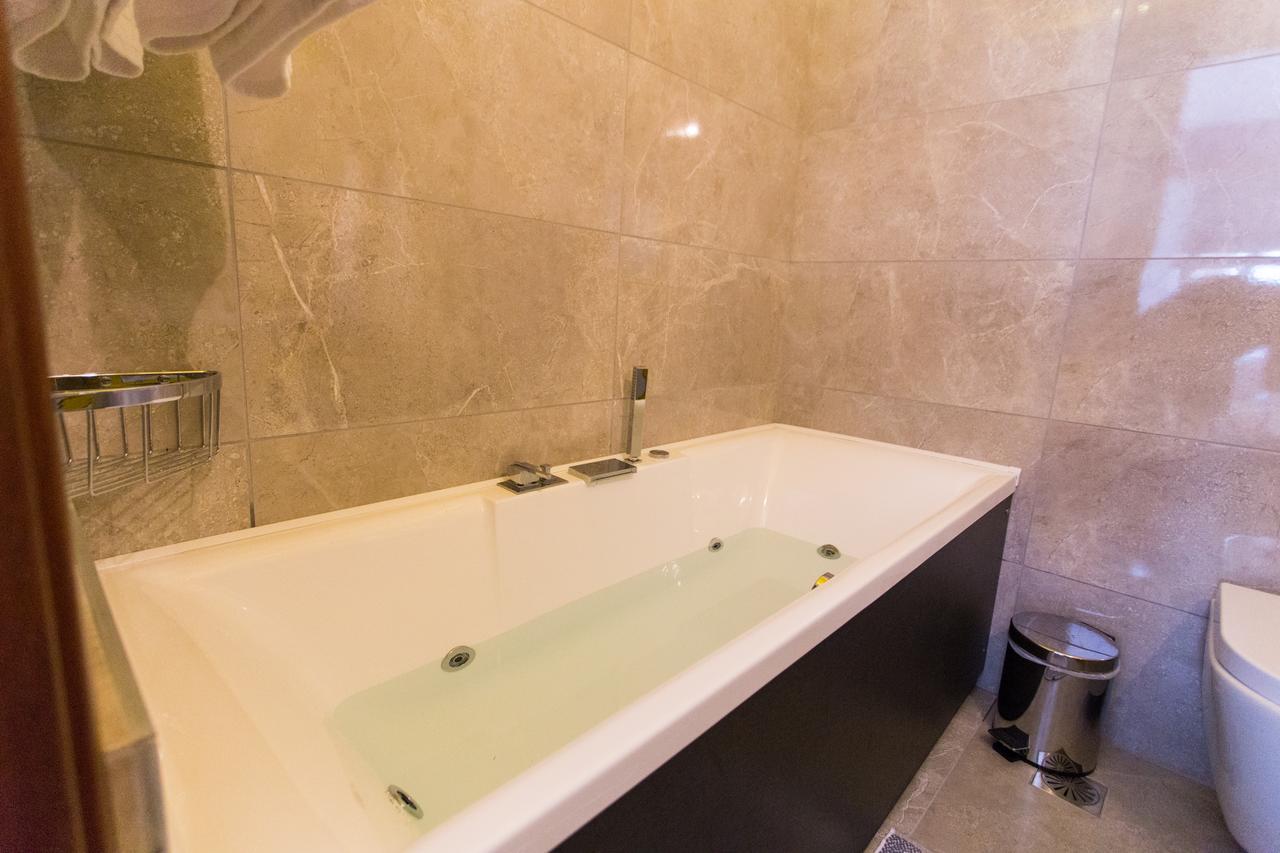 Abi Luxury Villas Monodendri Quarto foto